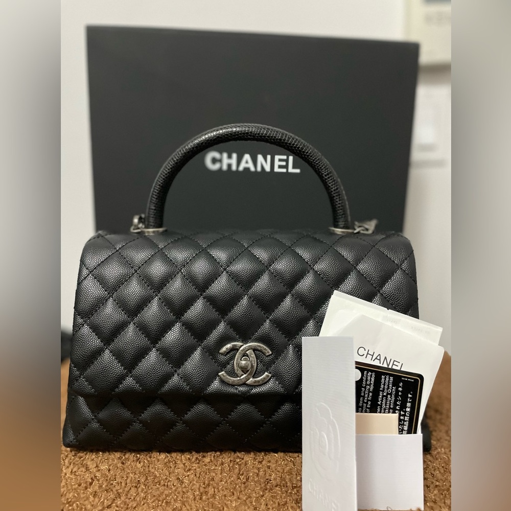 CHANEL Caviar Small Bag
